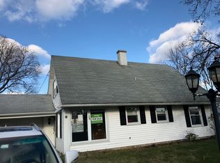 48 Brunswick Ln, Willingboro, NJ 08046