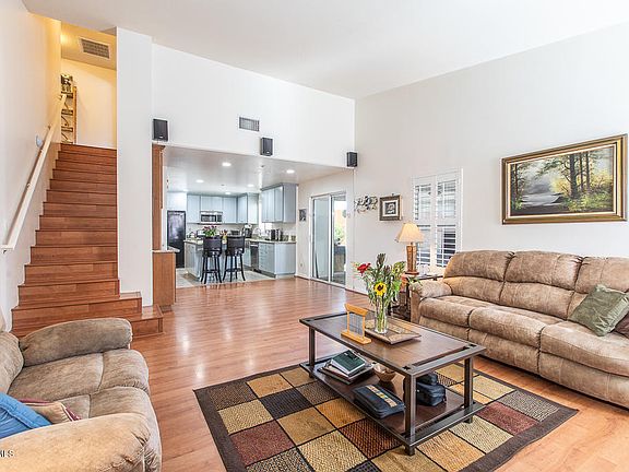 3rd image of 15258 Golden Ct
