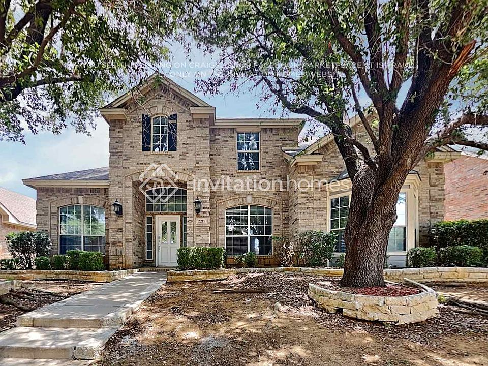1st image of 2219 Briary Trace Ct