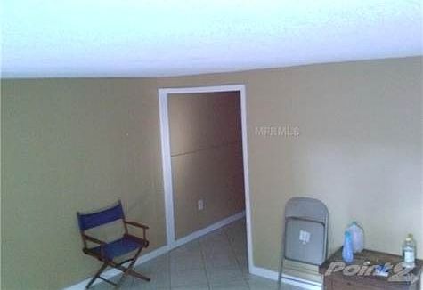5th image of 8809 N Mulberry St
