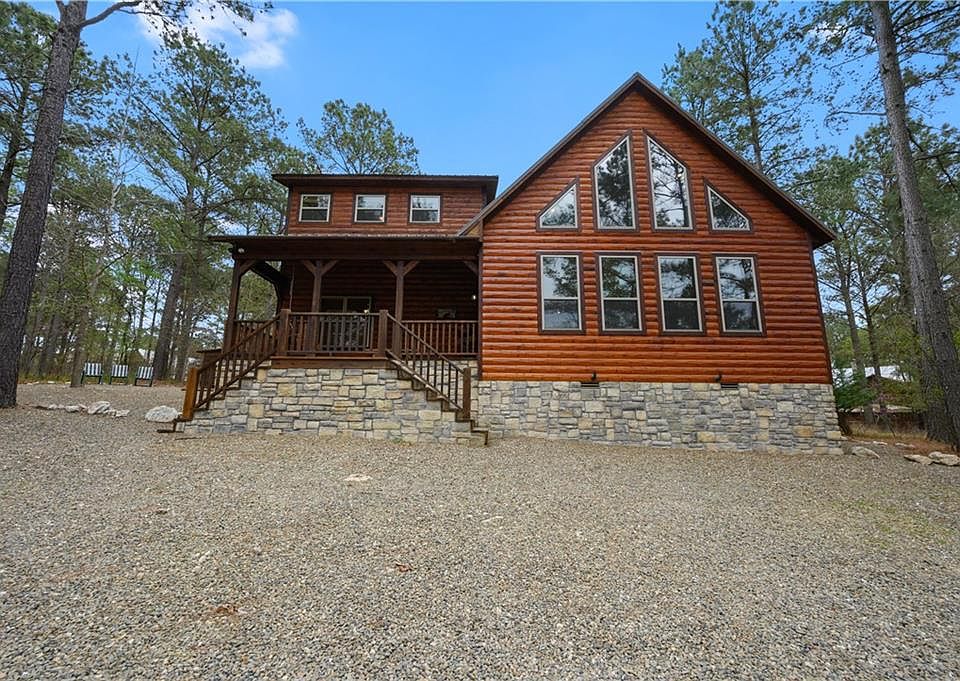1st image of 162 Poplar Cir