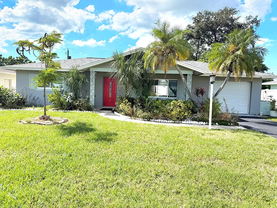 6422 115th Ln