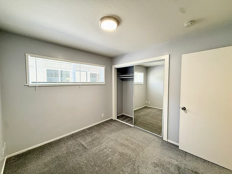 475 Alcatraz Ave #8 — Photo 8