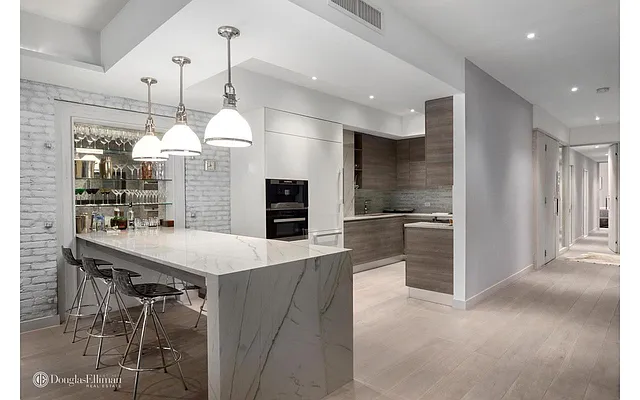 Rented by Douglas Elliman | media 47