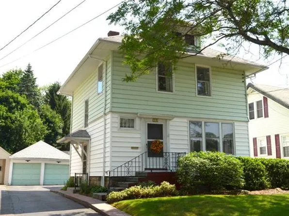 18 Brook St, Warren, PA 16365