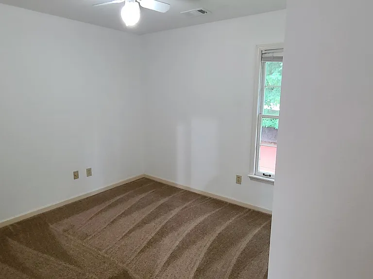 6828 Collinswood Dr — Photo 18