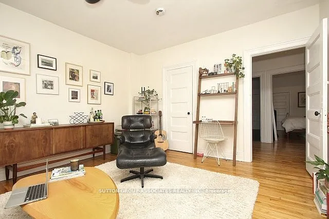 738 Shaw St #2 — Photo 6