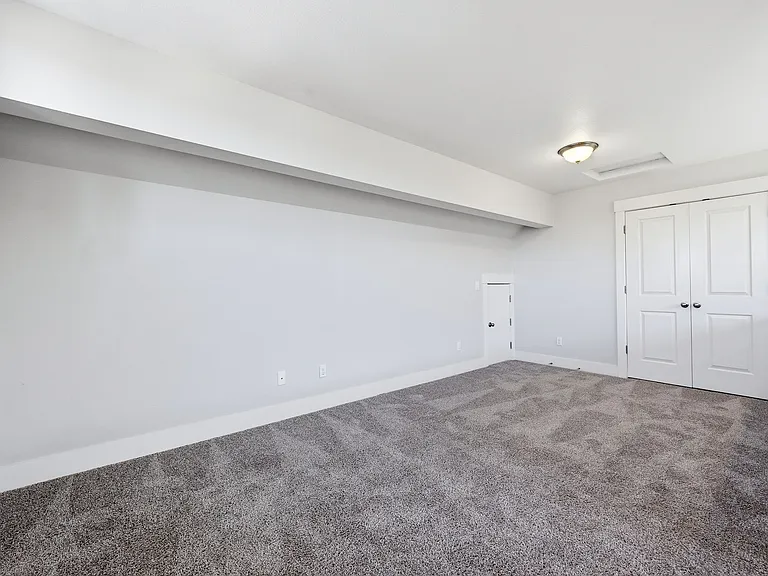 1068 SE Leonel Ln — Photo 31