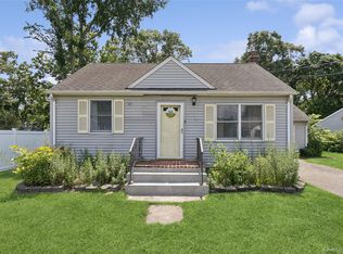 8 Beecher Avenue, East Islip, NY 11730
