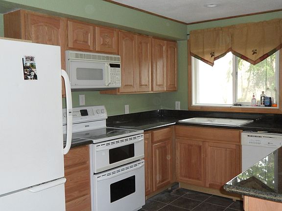 4th image of 37050 SE 89th St
