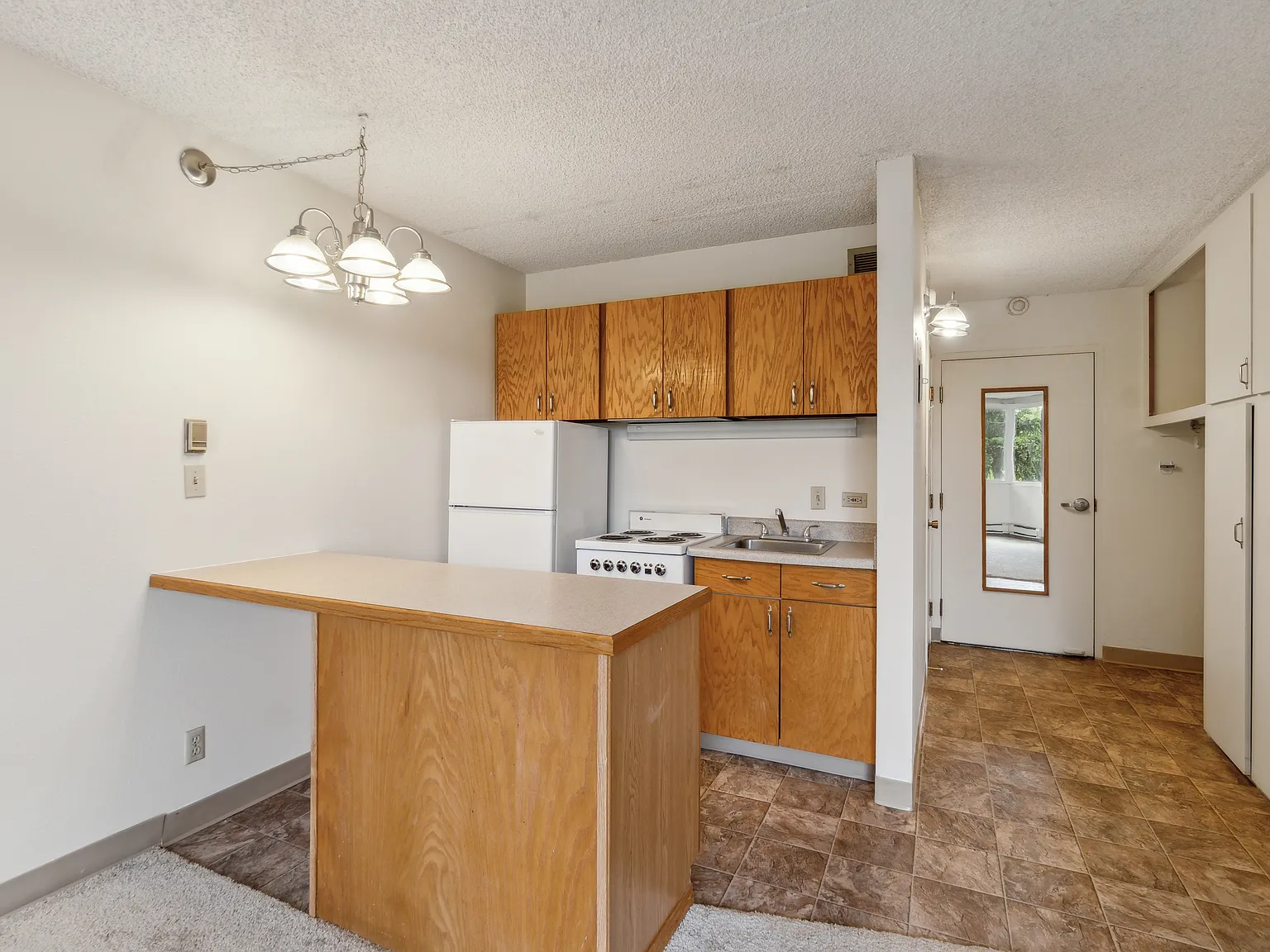 Life Manor Parkside — Photo 3