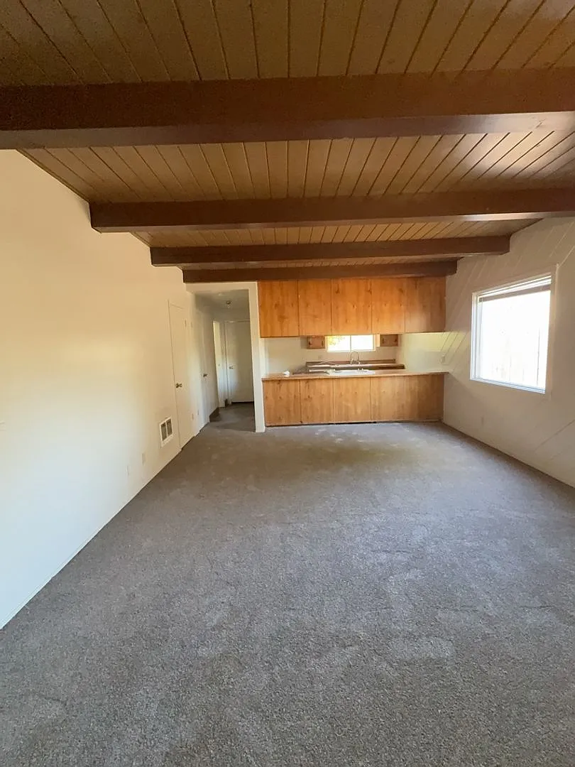 3001 Lakeshore Blvd — Photo 2