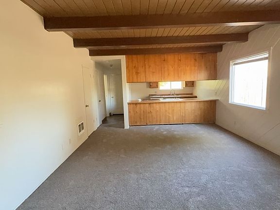 2nd image of 3001 Lakeshore Blvd APT 1