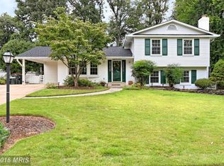 8116 Smithfield Ave, Springfield, VA 22152