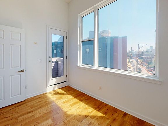 3rd image of 2722 W Master St #C