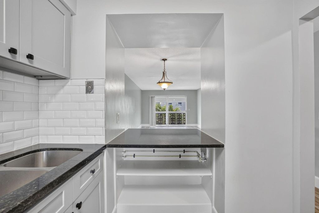 801 Pine Drive #12, photo 7