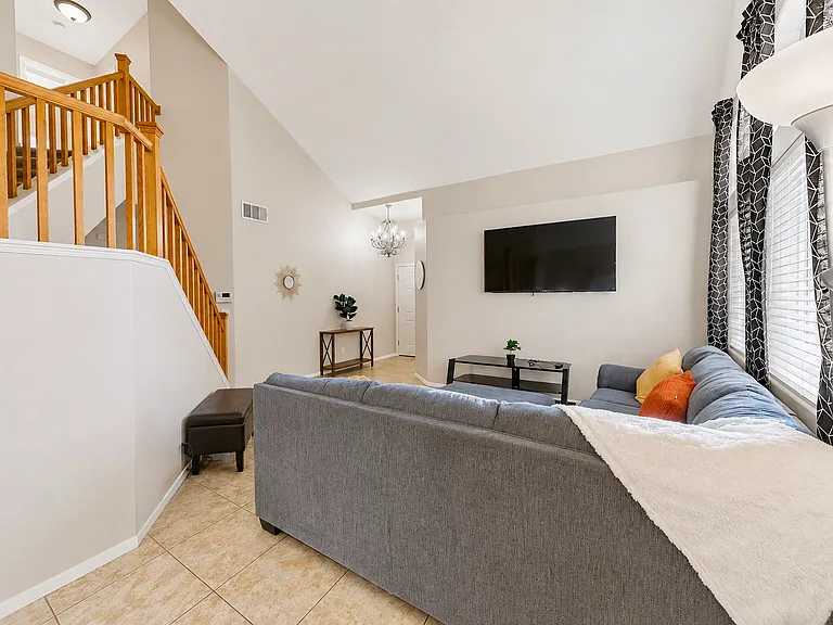 8724 Wintry Garden Ave — Photo 6