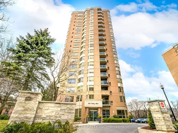 265 Ridley Blvd #1605, Toronto, ON M5M 4N8