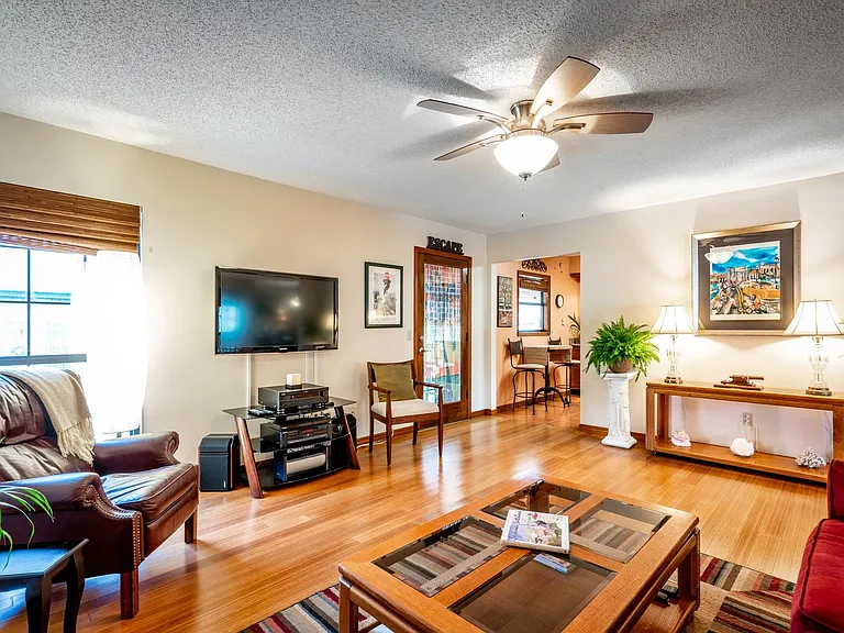 604 Alicante Rd — Photo 18