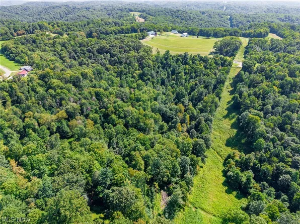 Kings Ridge Rd, Newcomerstown, OH 43832