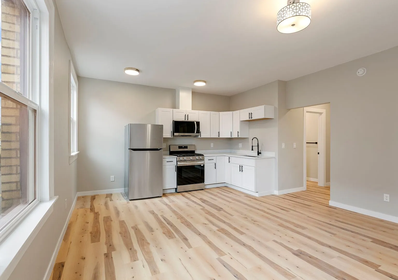 Sunnymot Apartments — Photo 4