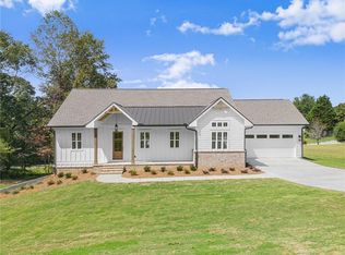45 Grand View St, Dahlonega, GA 30533