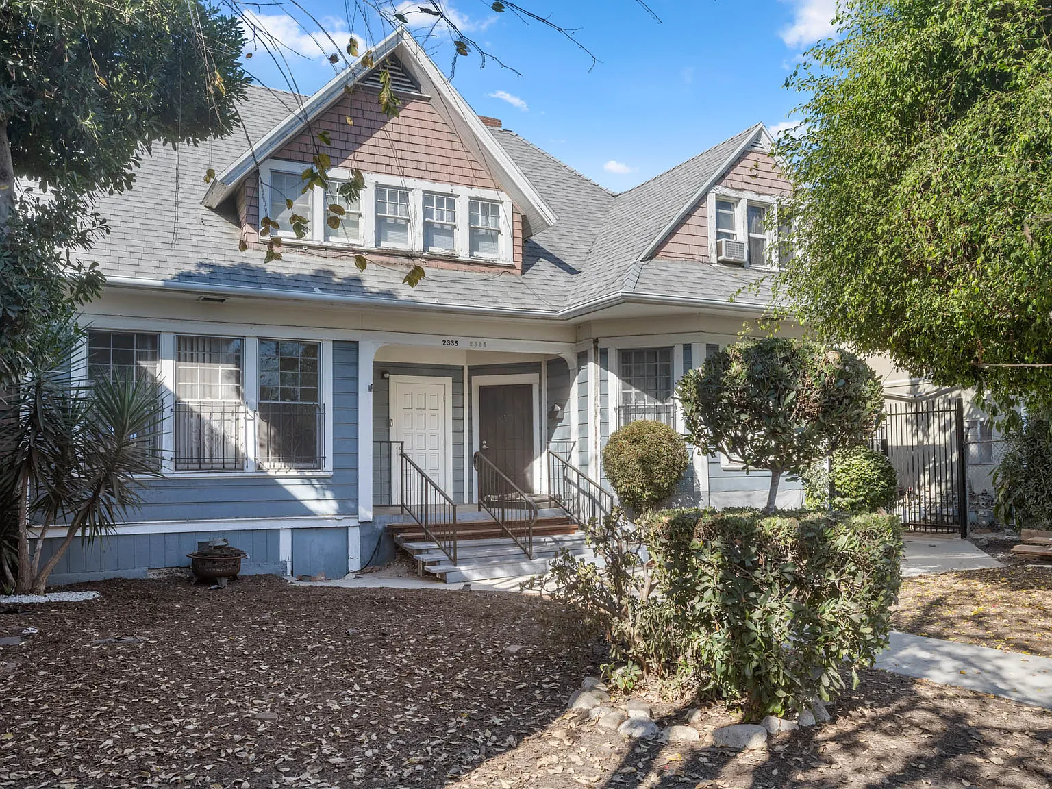 2335 Portland St — Photo 2