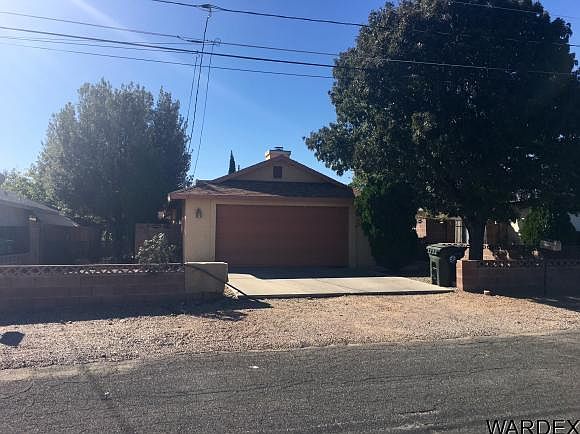 2nd image of 1928 Chambers Ave