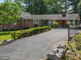 5231 Mitchell St, Alexandria, VA 22312