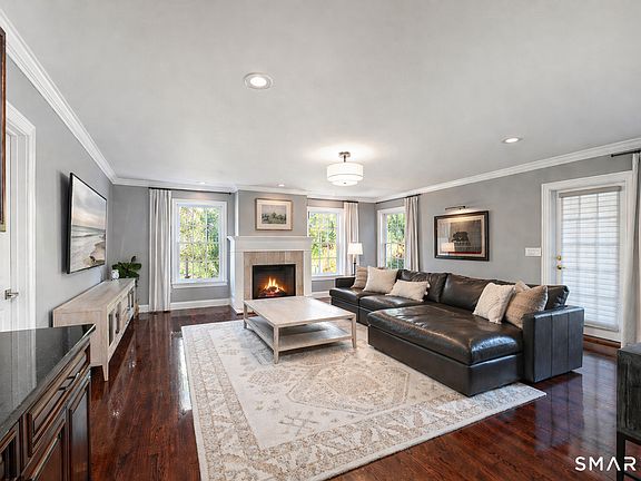 4th image of 12 Langner Lane