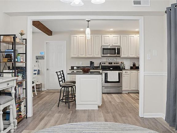 5th image of 3644 Forest Glen Rd