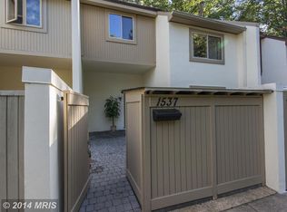 1537 Inlet Ct, Reston, VA 20190