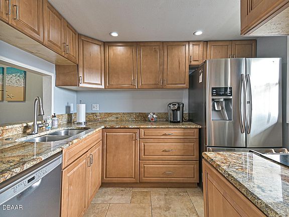 4th image of 4153 S Atlantic Ave #5080