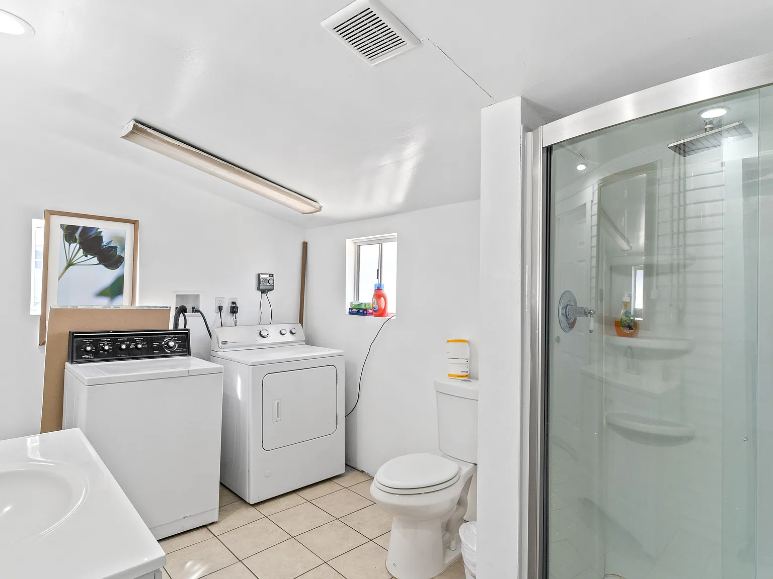 3 bed, 1350 sqft, $3,500 — Photo 2