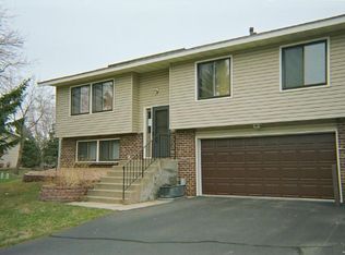 898 94th Ave NE, Blaine, MN 55434