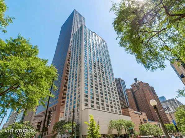 777 N Michigan Ave #A805, Chicago, IL 60611