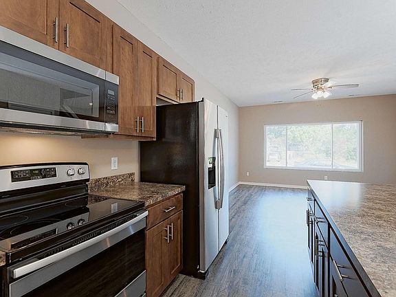 3rd image of 6541 Burlington Ave #2