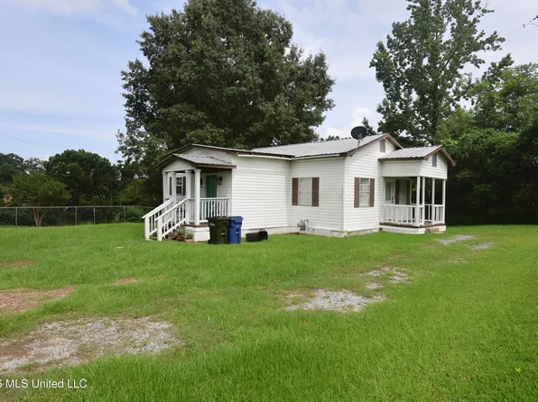 7 Davis Ln, Natchez, MS 39120