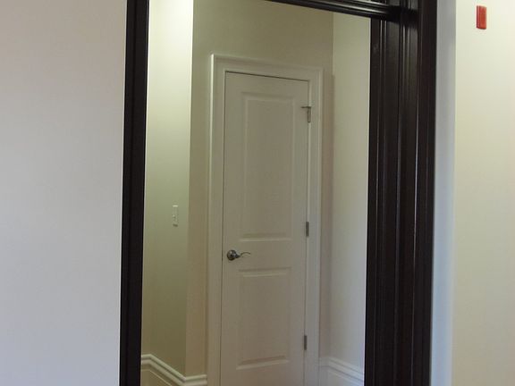 4th image of 33 2nd St Ste 3
