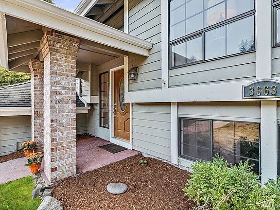 3rd image of 3663 SE Greenbriar Pl