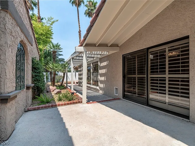 2312 Plaza Del Prado — Photo 31