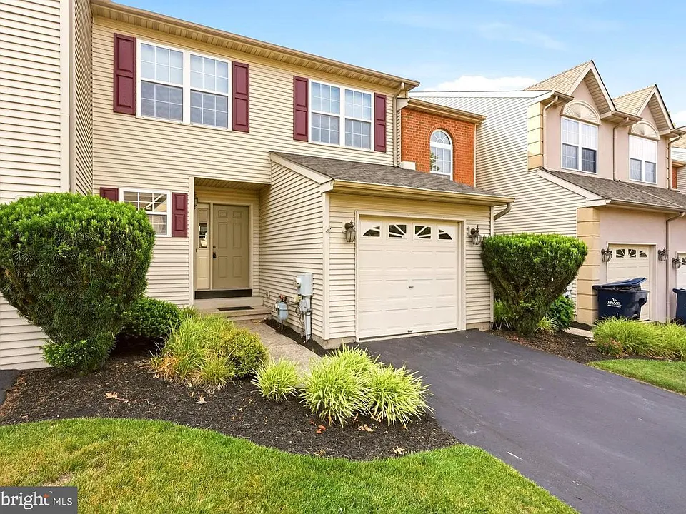 362 Hamilton Dr