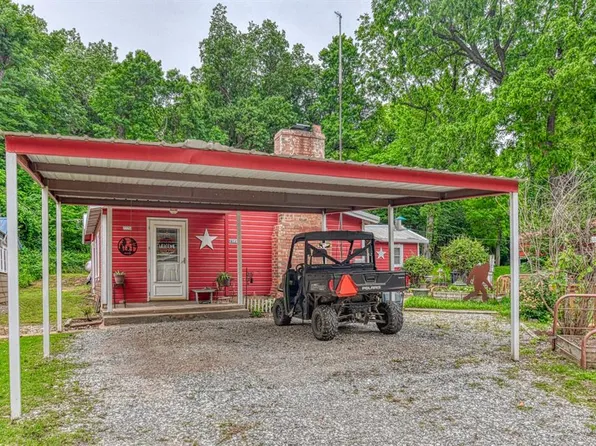 22251 W 5th St, Hinton, OK 73047