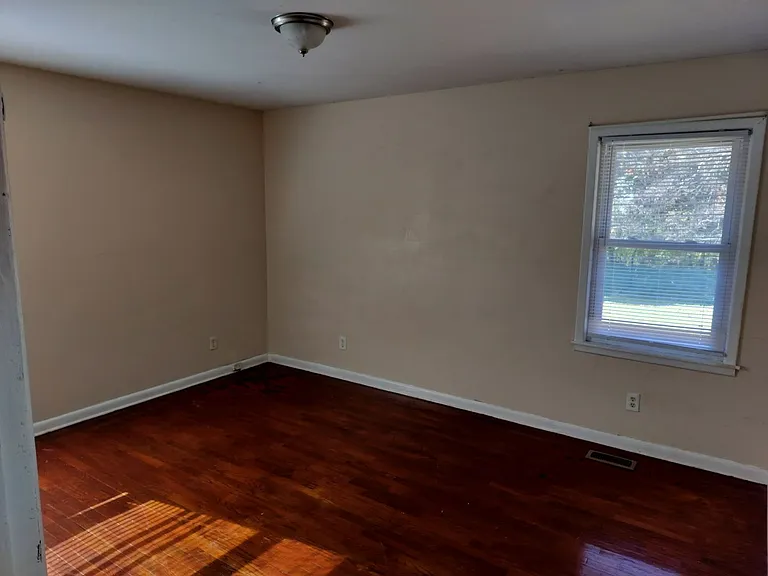 4038 Village Dr — Photo 10