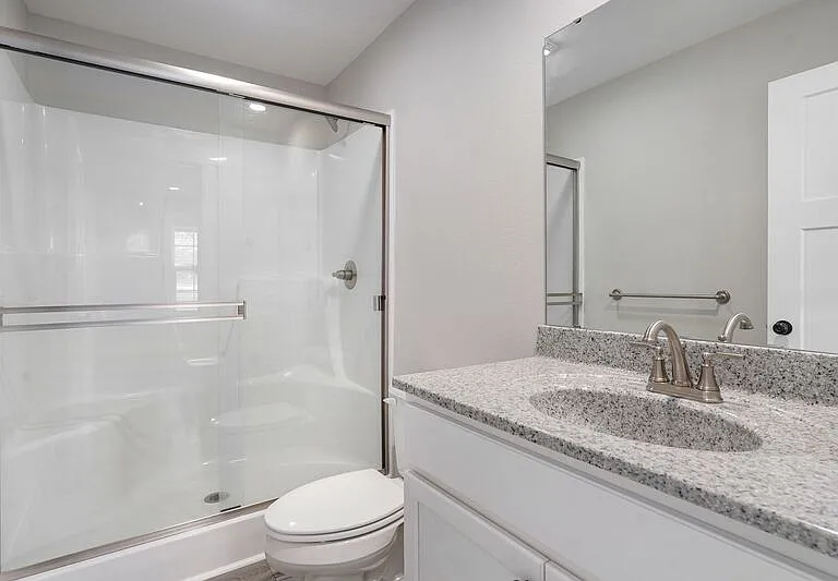 1120 N Clay Ave — Photo 11