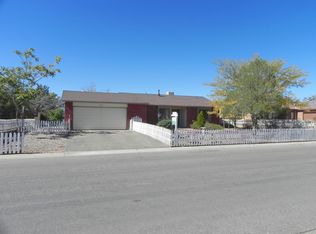 869 Sunflower Dr SW, Rio Rancho, NM 87124