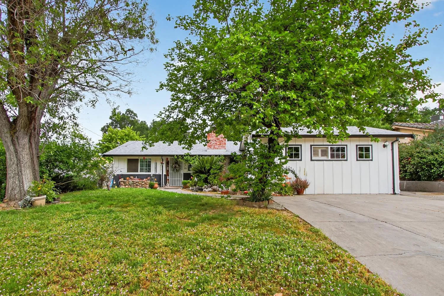 6737 Judistine Dr photo 1