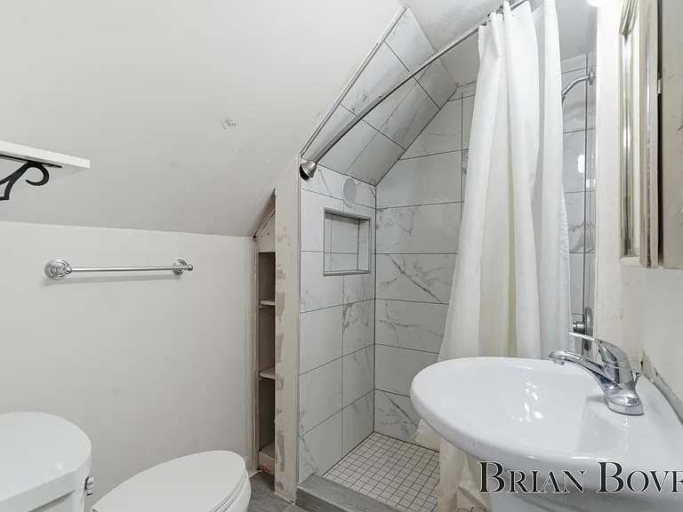 6480 Belmont Ave NE #UP — Photo 20