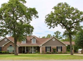 1070 Wesley Ln, LEXINGTON, TX 78947