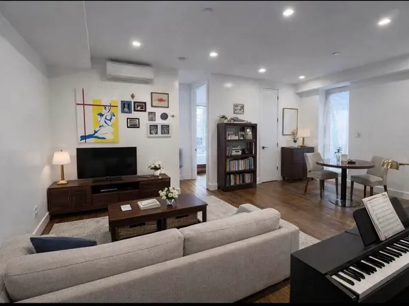 327 Woodbine Street image 1 of 8